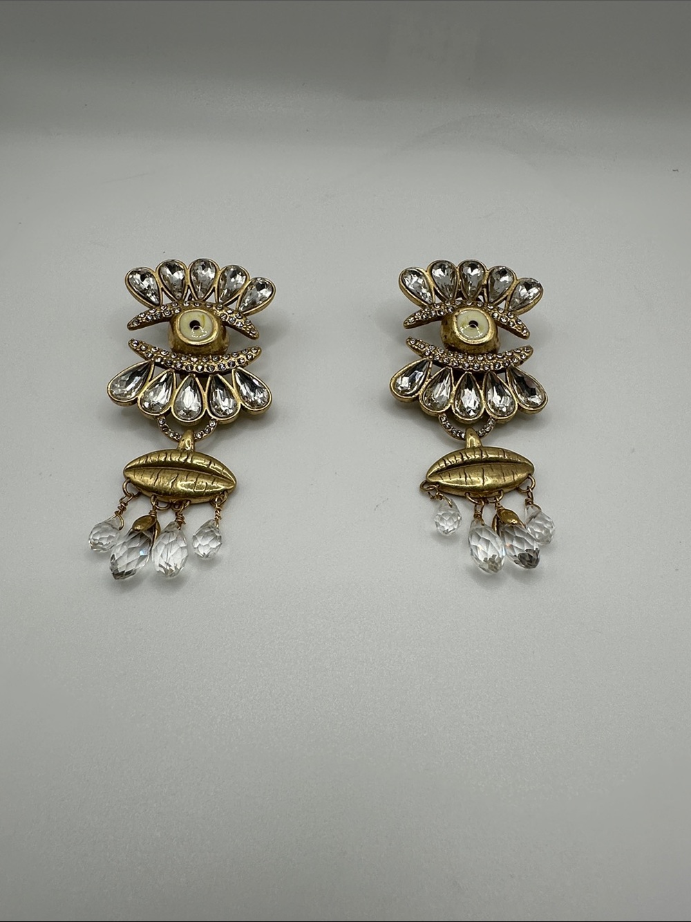 Fashion Jewelry Gold Eye Drop Earrings with Clear Crystals